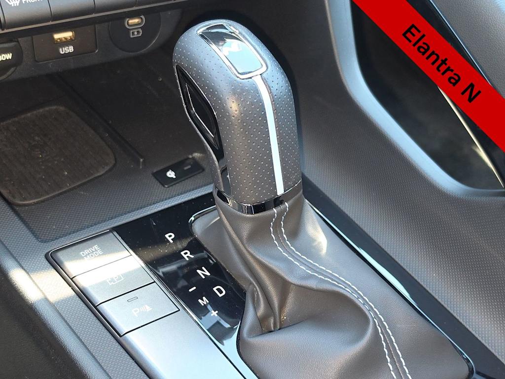 Thumbnail: 2025 Hyundai Elantra - 16