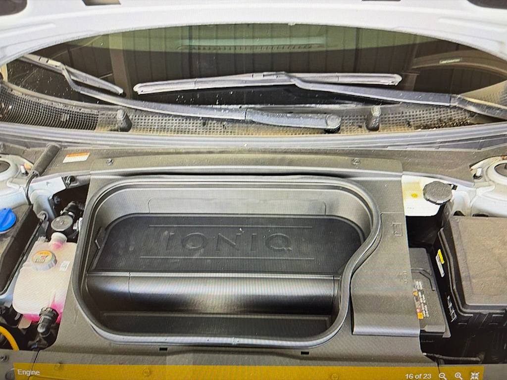 Thumbnail: 2024 Hyundai Ioniq 6 - 16