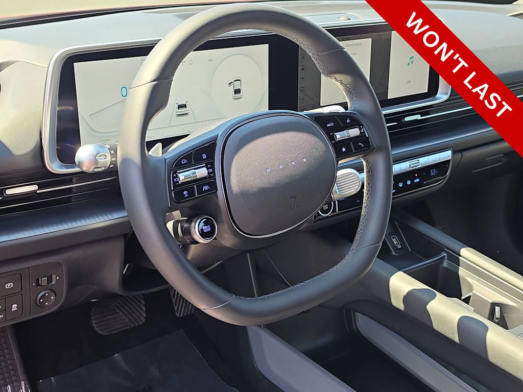 Thumbnail: 2023 Hyundai Ioniq 6 - 2