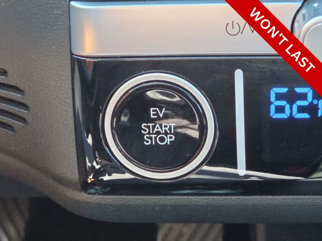 Thumbnail: 2023 Hyundai Ioniq 6 - 25
