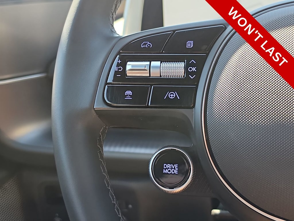 Thumbnail: 2023 Hyundai Ioniq 6 - 28