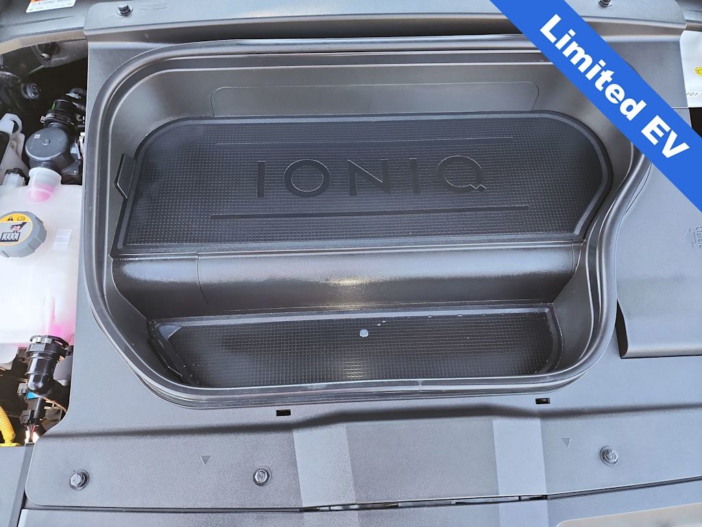 Thumbnail: 2024 Hyundai Ioniq 6 - 16