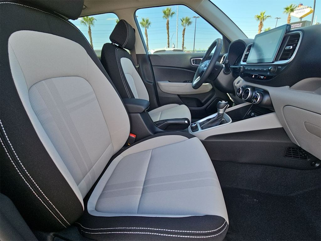 Thumbnail: 2025 Hyundai Venue - 25