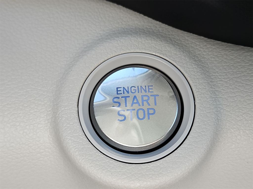 Thumbnail: 2025 Hyundai Venue - 25