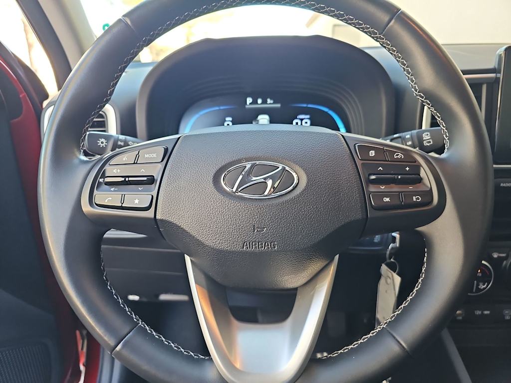 Thumbnail: 2023 Hyundai Venue - 14
