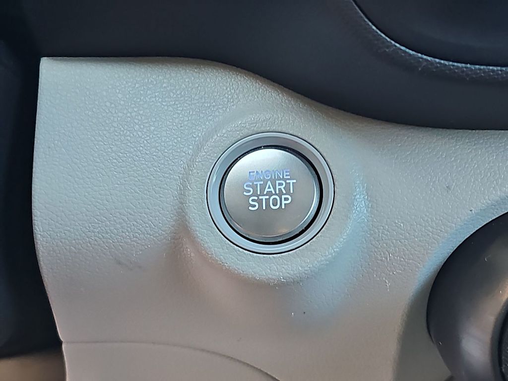 Thumbnail: 2024 Hyundai Venue - 25