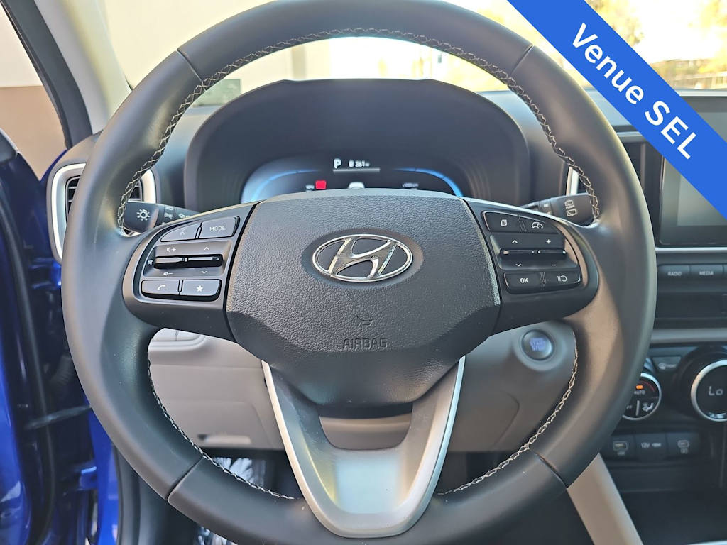 Thumbnail: 2024 Hyundai Venue - 9
