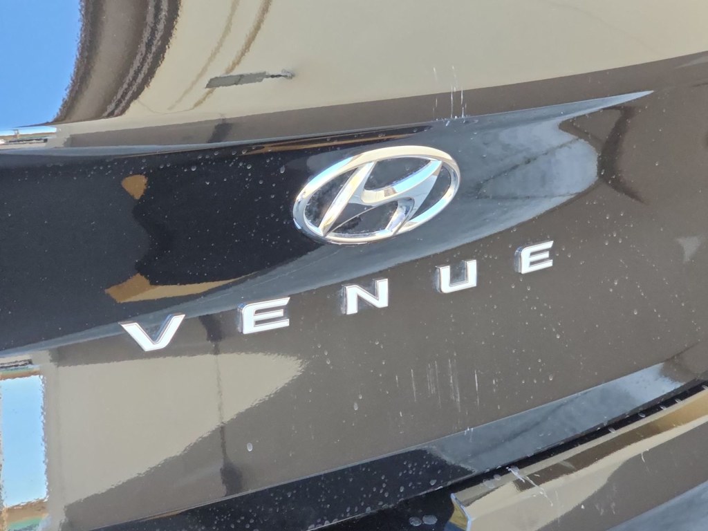 Thumbnail: 2024 Hyundai Venue - 7