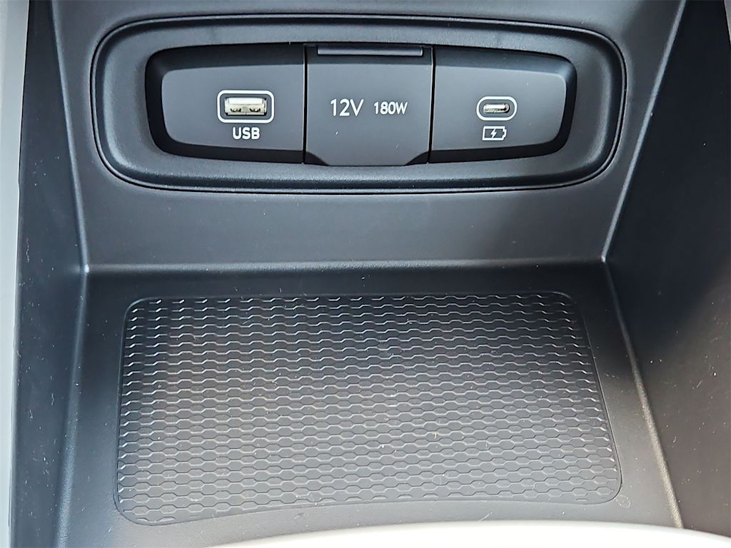 Thumbnail: 2025 Hyundai Venue - 27