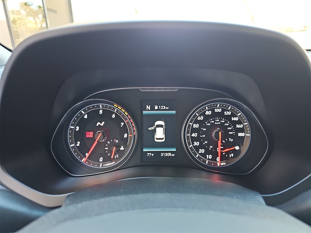 Thumbnail: 2020 Hyundai Veloster - 17