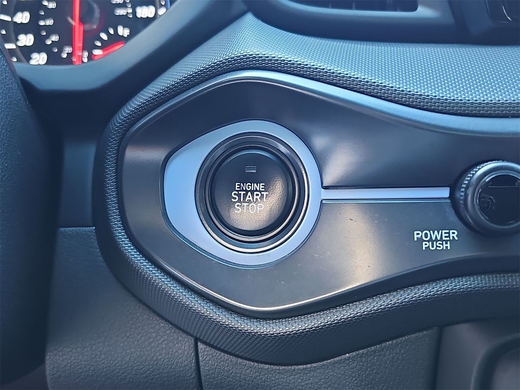 Thumbnail: 2020 Hyundai Veloster - 25