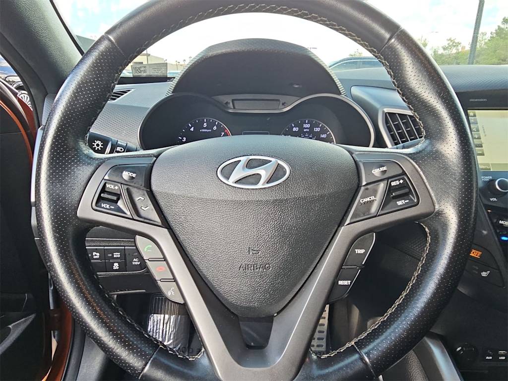Thumbnail: 2016 Hyundai Veloster - 13