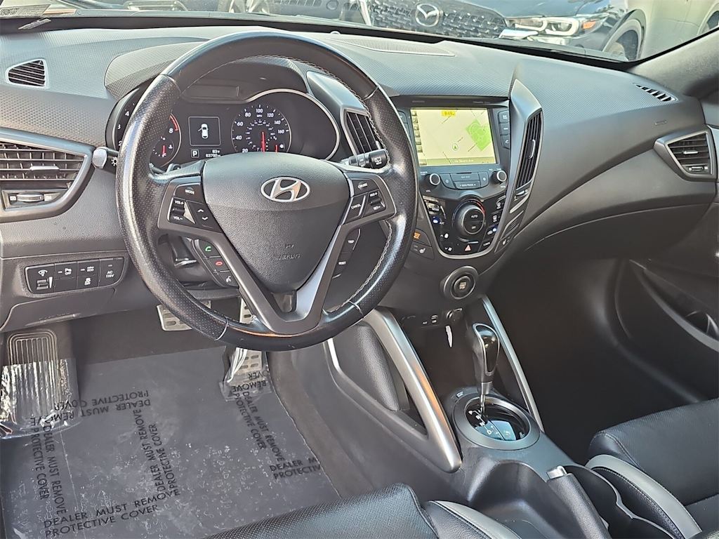 Thumbnail: 2016 Hyundai Veloster - 10