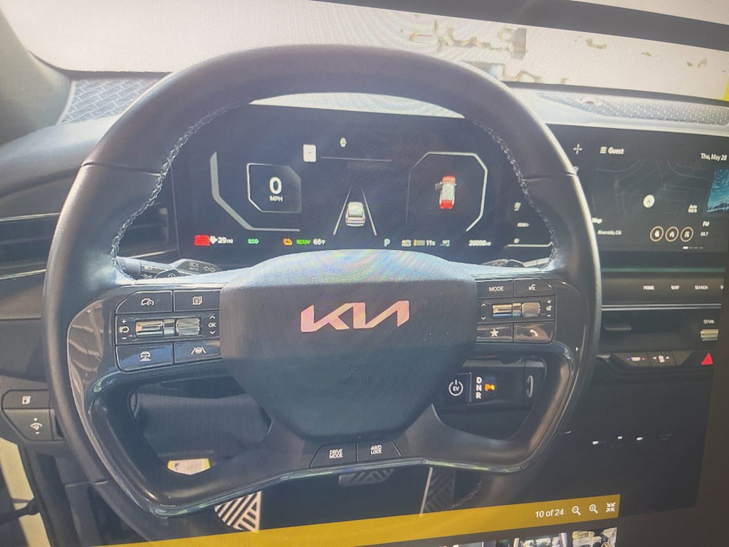 Thumbnail: 2024 Kia EV9 - 2