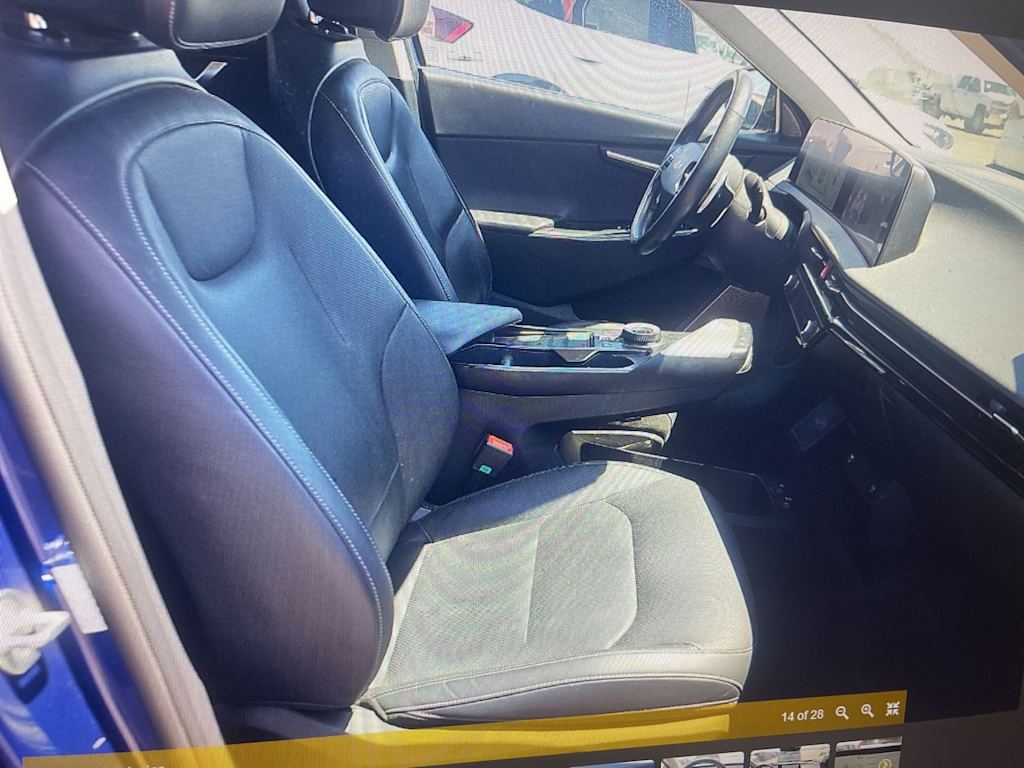 Thumbnail: 2023 Kia EV6 - 7