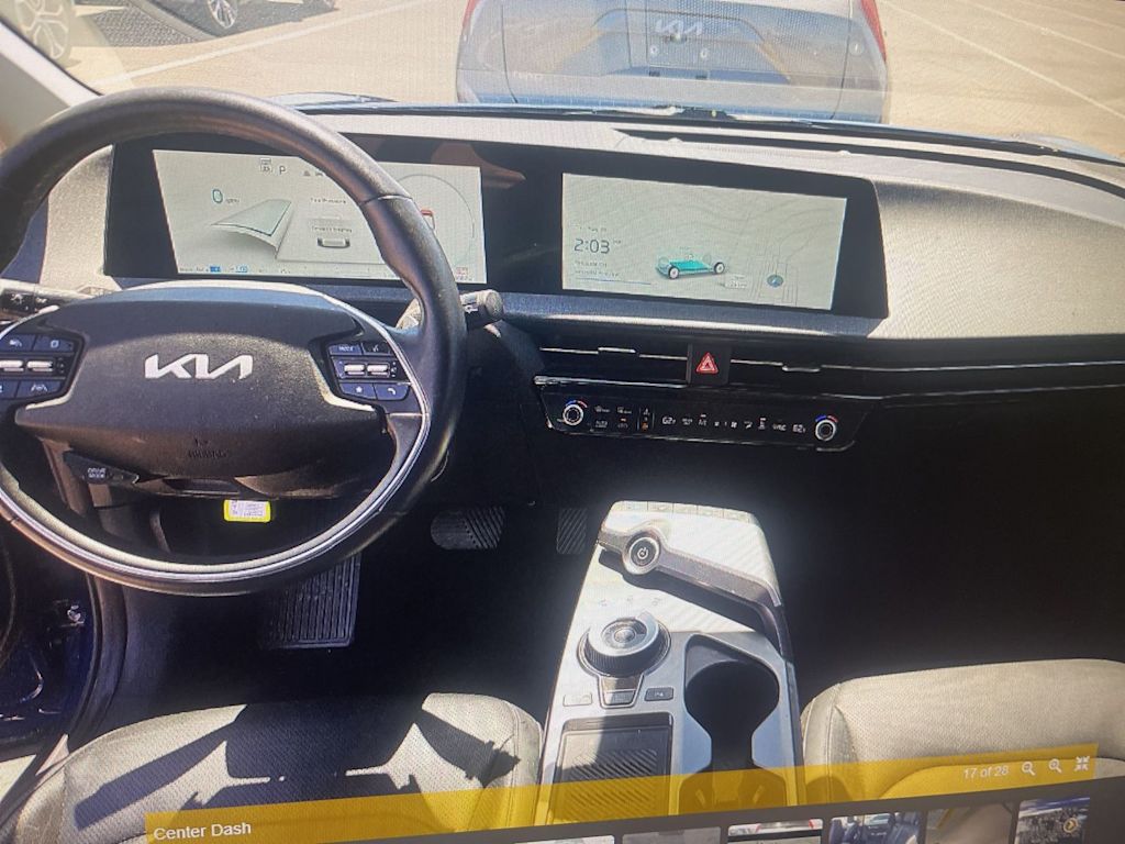 Thumbnail: 2023 Kia EV6 - 2