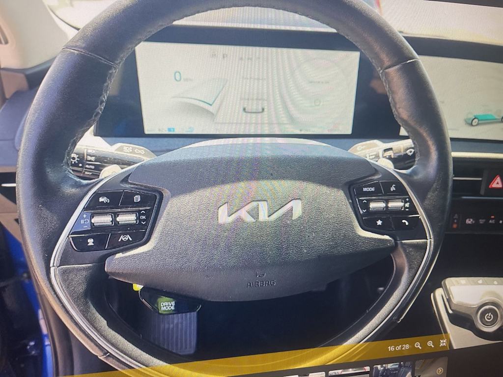 Thumbnail: 2023 Kia EV6 - 18