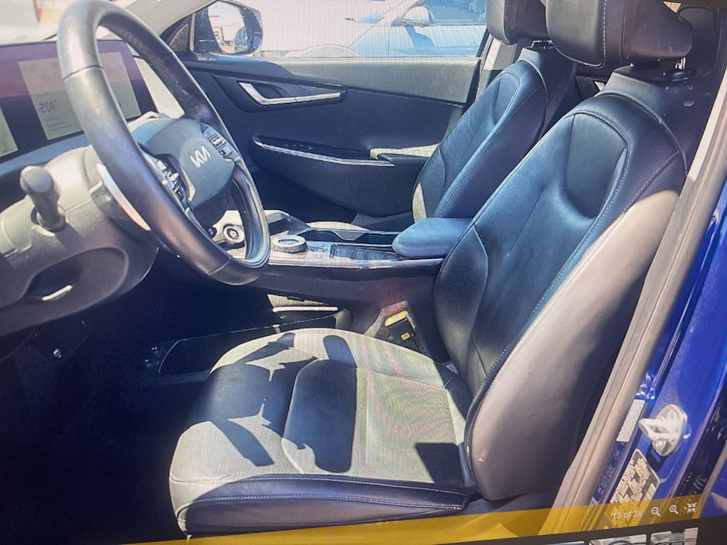 Thumbnail: 2023 Kia EV6 - 6