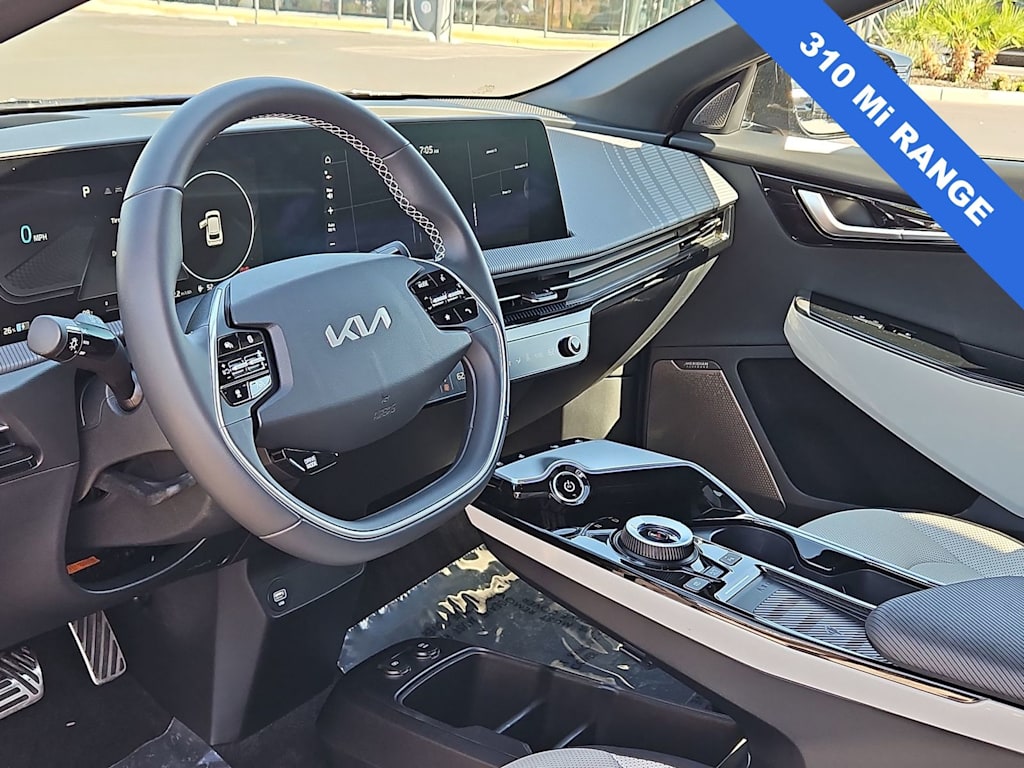 Thumbnail: 2024 Kia EV6 - 2