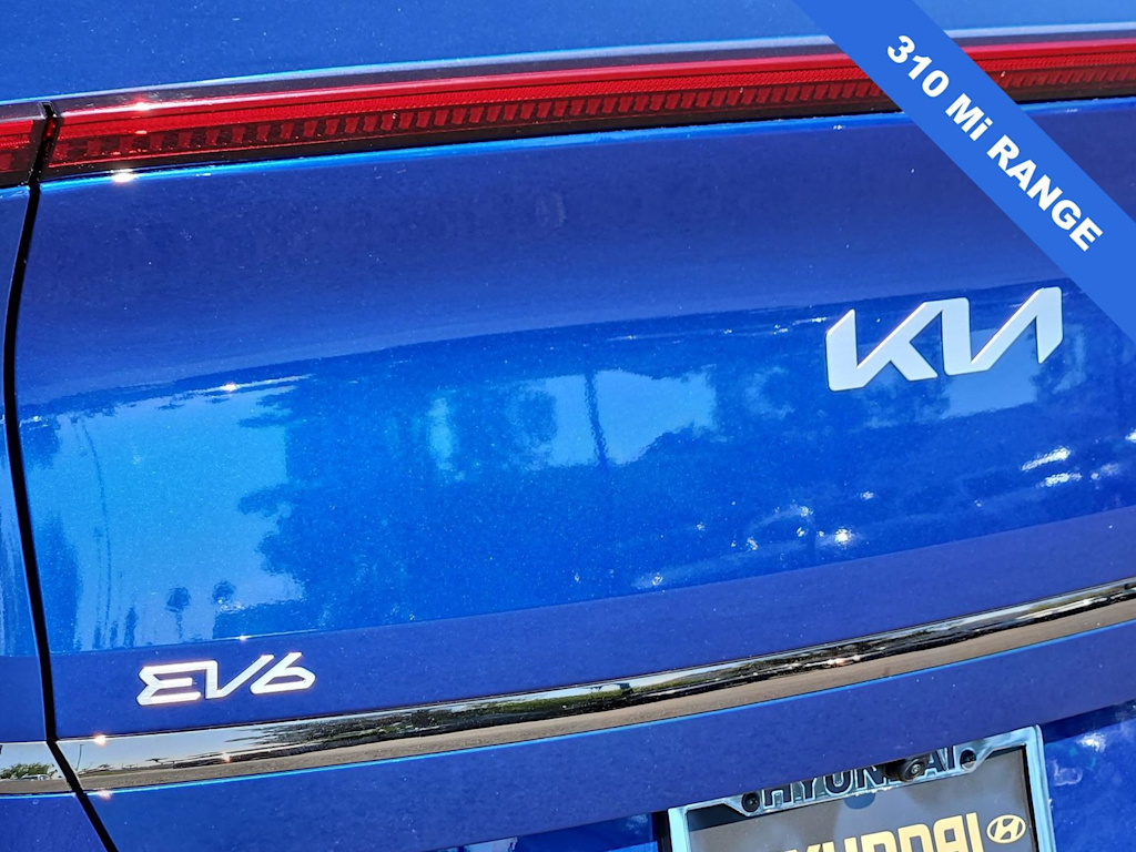 Thumbnail: 2024 Kia EV6 - 7