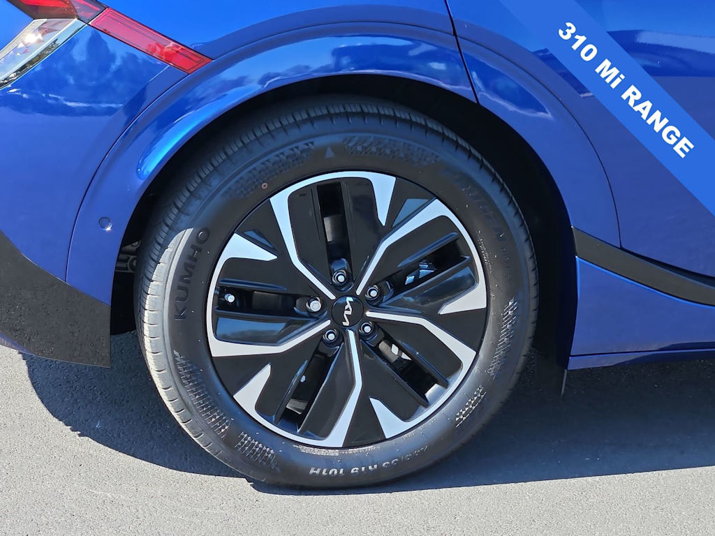 Thumbnail: 2024 Kia EV6 - 8