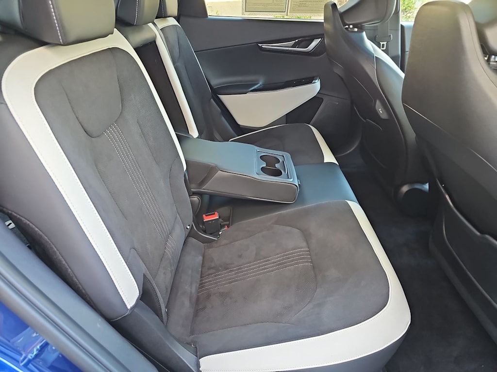 Thumbnail: 2023 Kia EV6 - 23