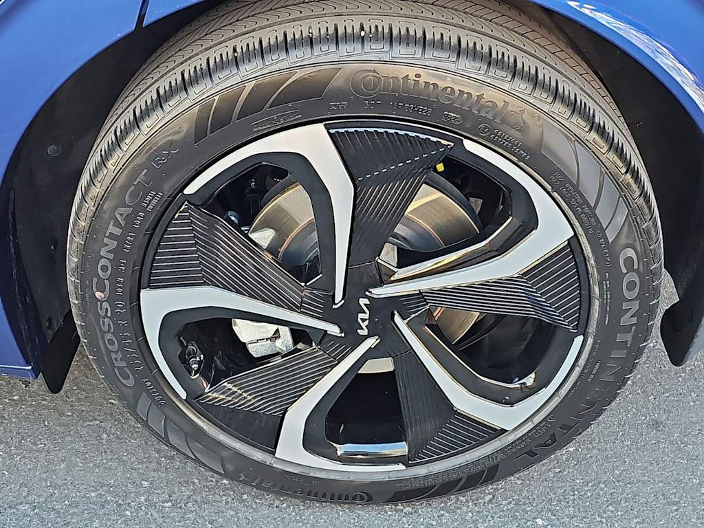 Thumbnail: 2023 Kia EV6 - 7