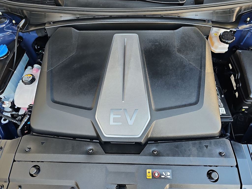 Thumbnail: 2023 Kia EV6 - 8