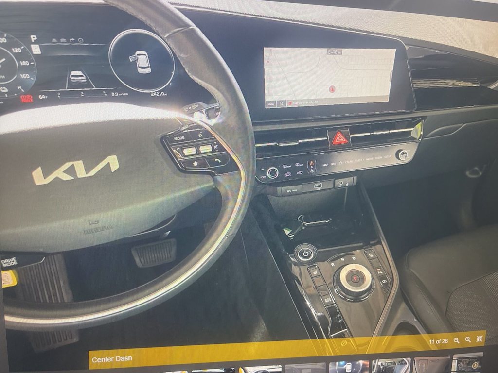 Thumbnail: 2023 Kia Niro - 7