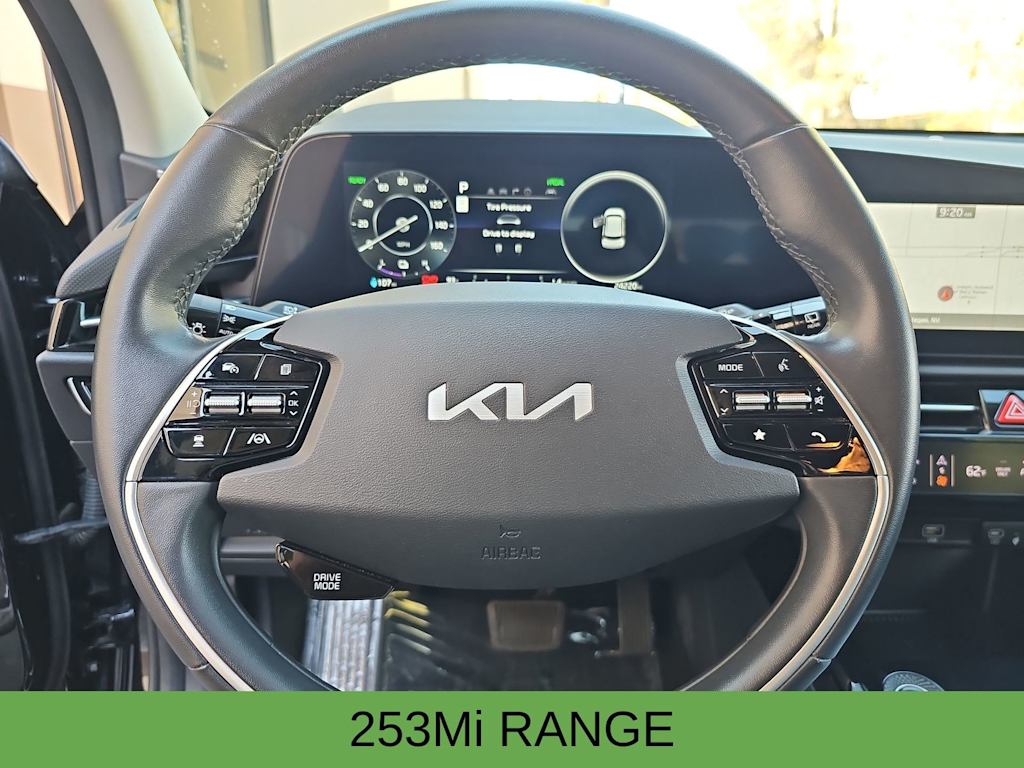 Thumbnail: 2023 Kia Niro - 14