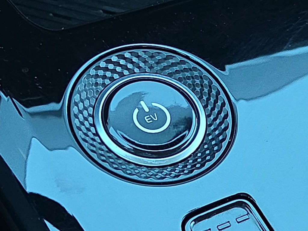 Thumbnail: 2023 Kia Niro - 26
