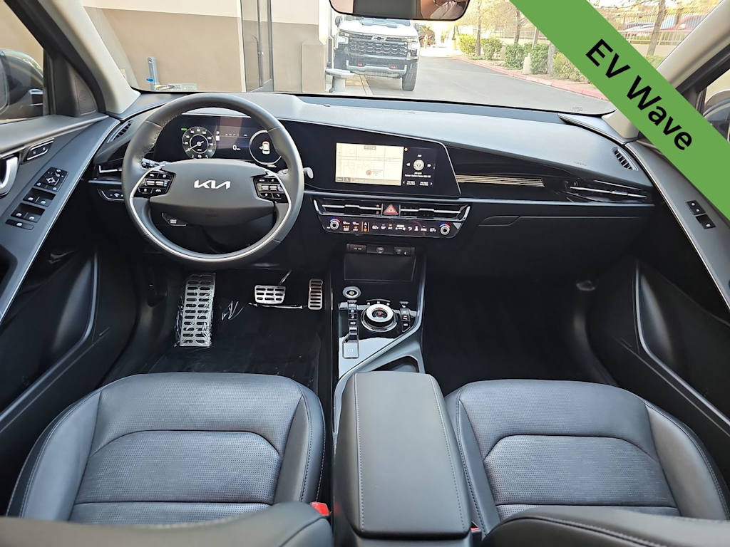Thumbnail: 2024 Kia Niro - 9