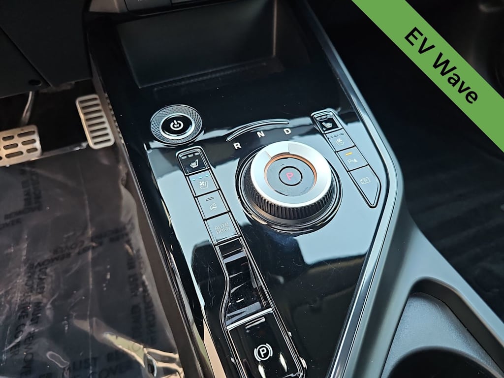 Thumbnail: 2024 Kia Niro - 16