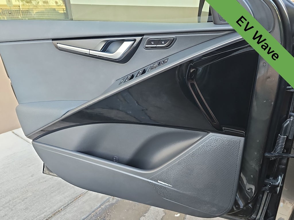 Thumbnail: 2024 Kia Niro - 27