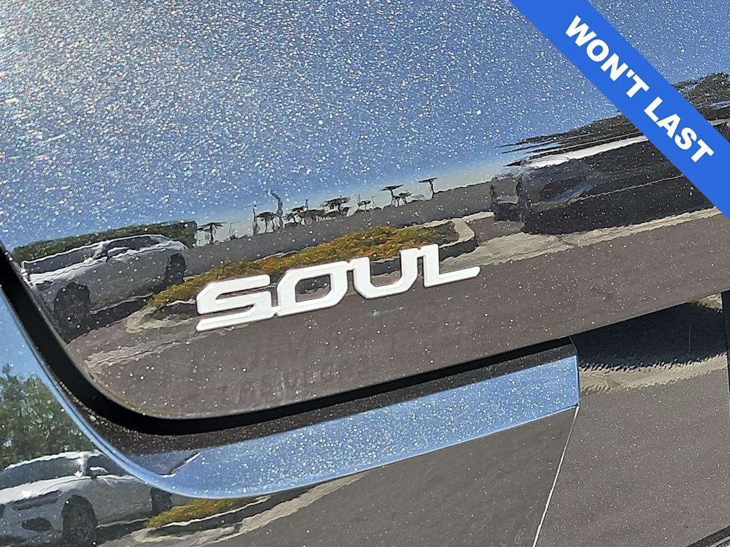 Thumbnail: 2023 Kia Soul - 7