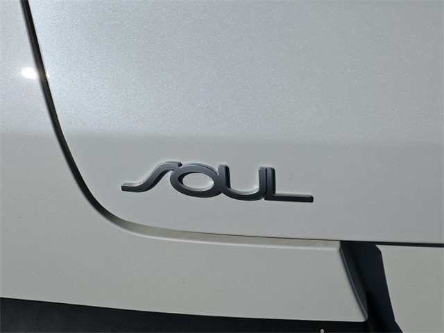 2022 Kia Soul S 7