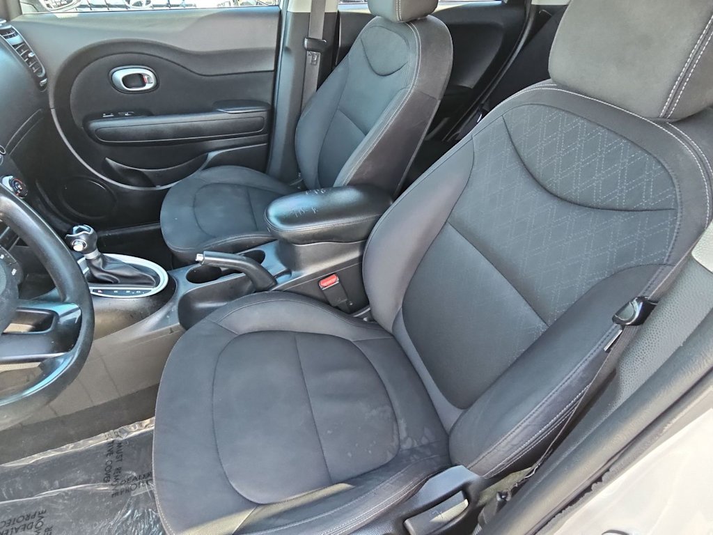 Thumbnail: 2017 Kia Soul - 11