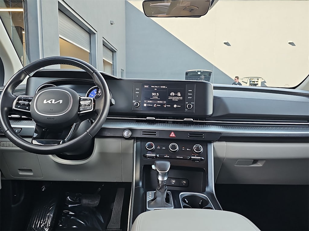 Thumbnail: 2024 Kia Carnival - 10