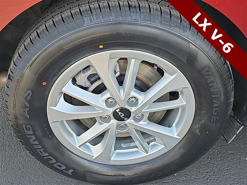 Thumbnail: 2024 Kia Carnival - 8