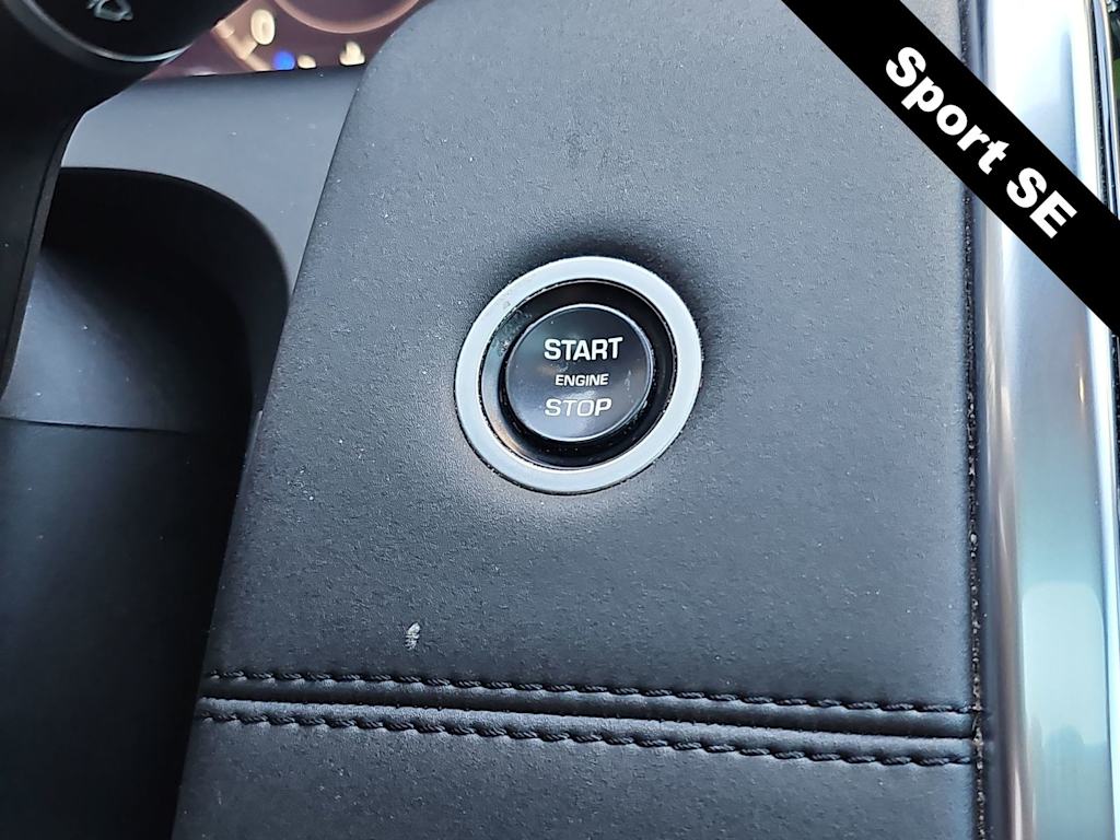 Thumbnail: 2020 Land Rover Discovery Sport - 26