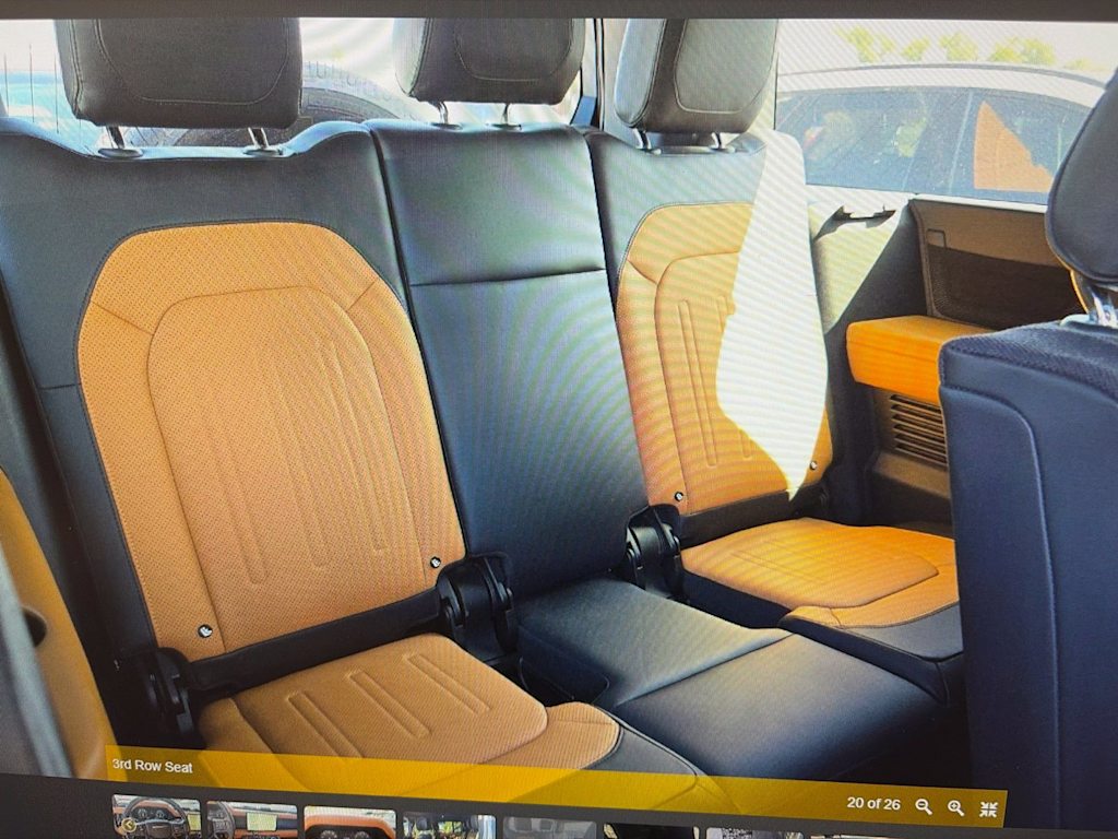 Thumbnail: 2024 Land Rover Defender - 16