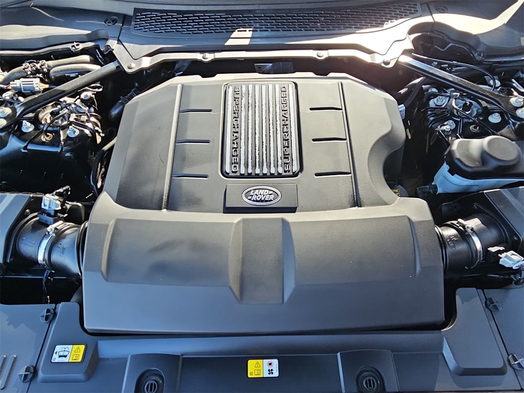 Thumbnail: 2016 Land Rover Range Rover - 8