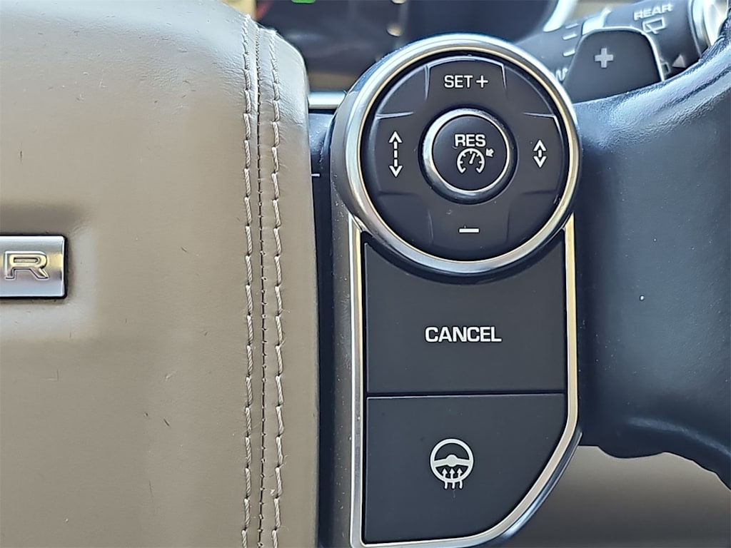 Thumbnail: 2016 Land Rover Range Rover - 25