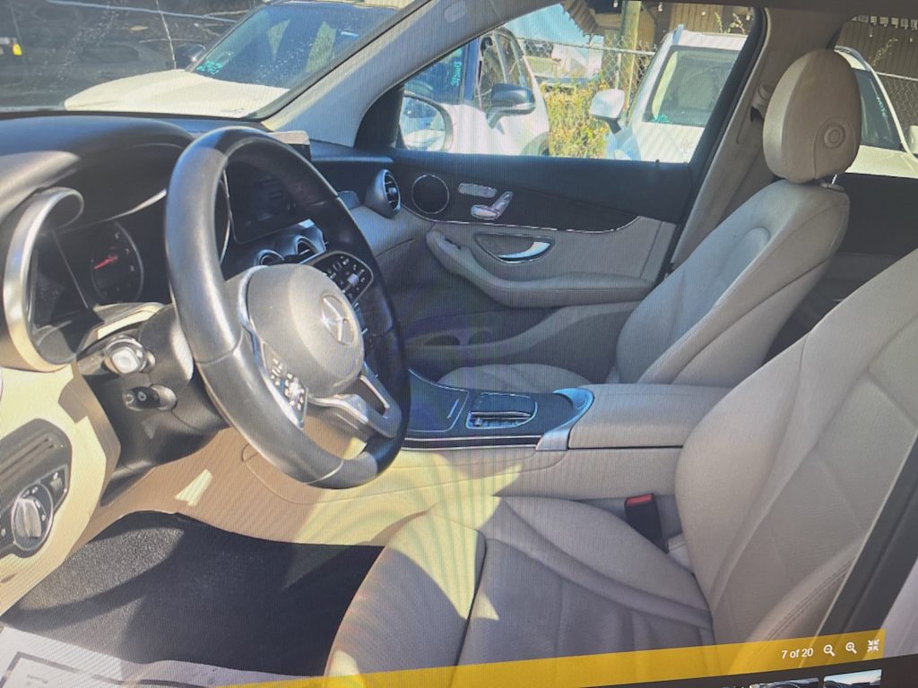 Thumbnail: 2022 Mercedes-Benz GLC - 6