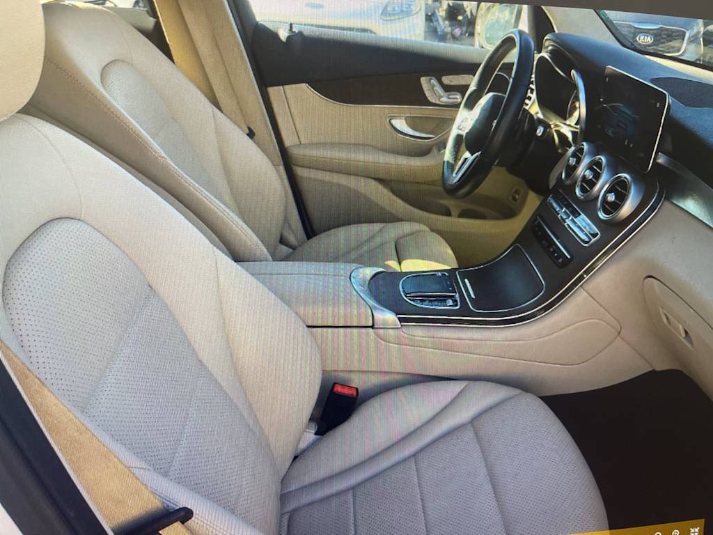 Thumbnail: 2022 Mercedes-Benz GLC - 7