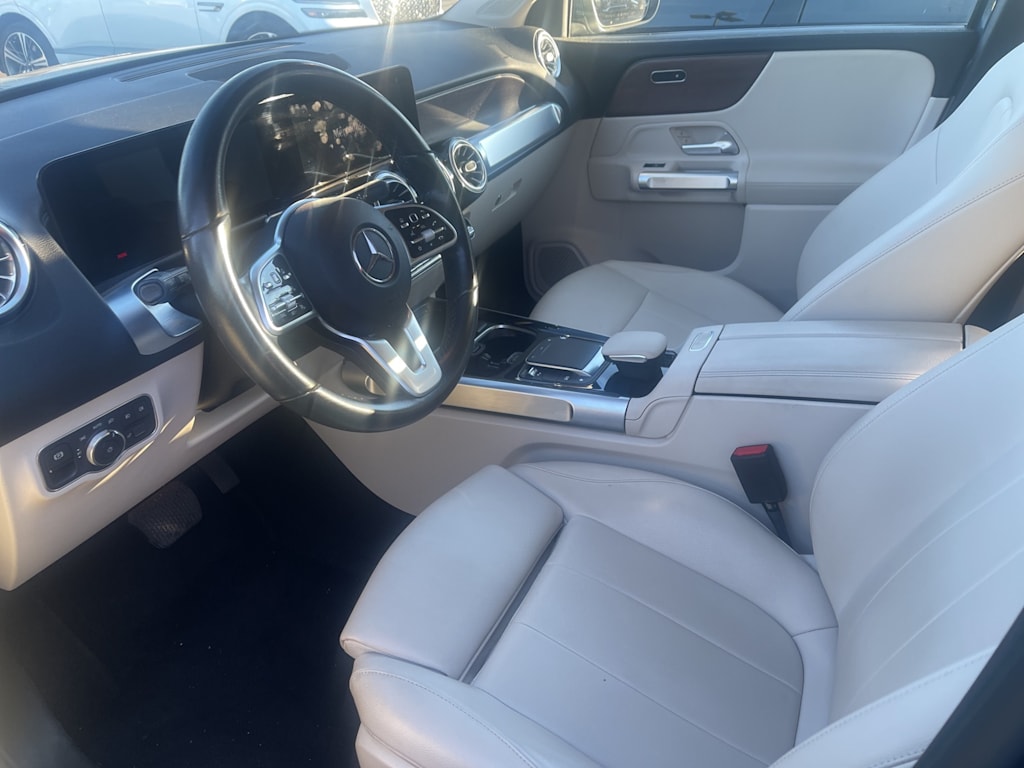 Thumbnail: 2022 Mercedes-Benz GLB - 8