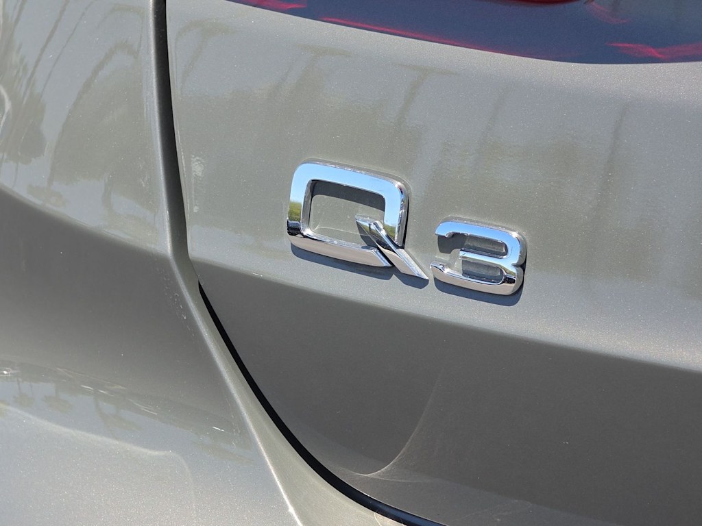 Thumbnail: 2022 Audi Q3 - 7