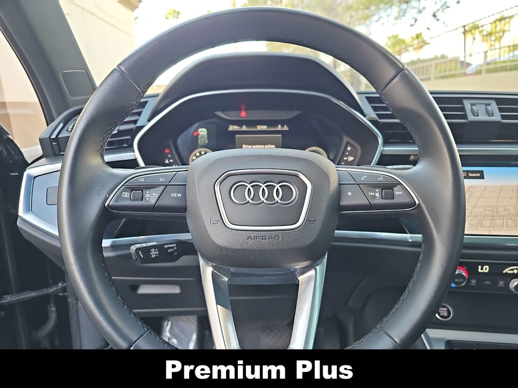 Thumbnail: 2023 Audi Q3 - 13