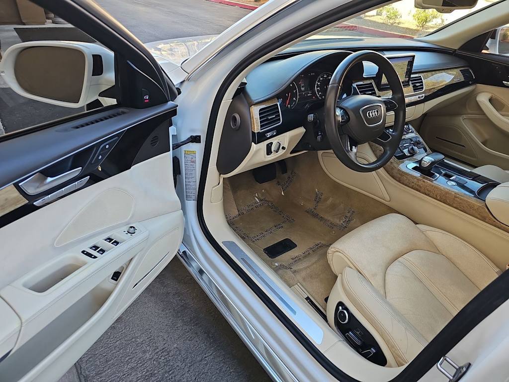 Thumbnail: 2013 Audi A8 - 2