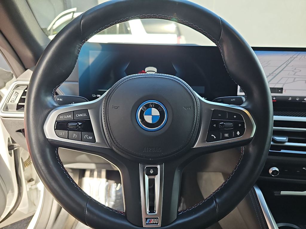 Thumbnail: 2024 BMW i4 - 10